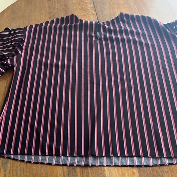 Worthington Women’s Blouse Flutter Sleeves Relax Fit Black Pink Stripes Size 0X - Picture 13 of 13